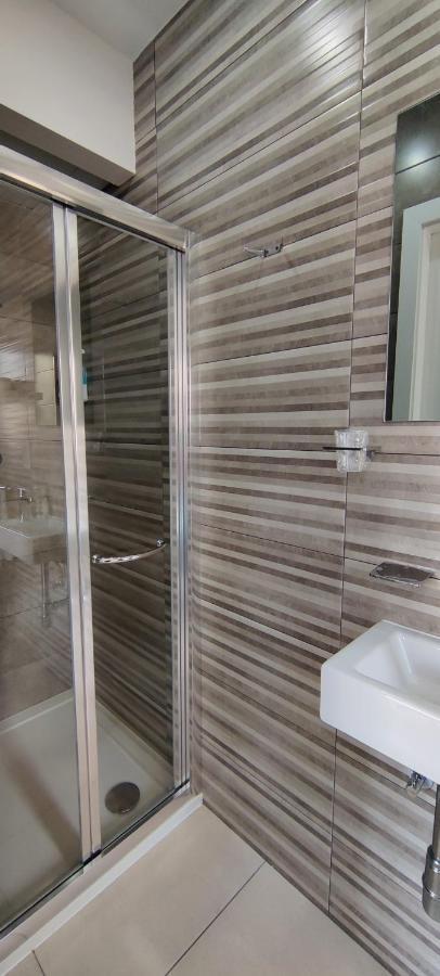 Villa Arjuza - Private Self Catering Bedrooms With Bathroom Is-Swieqi Екстер'єр фото