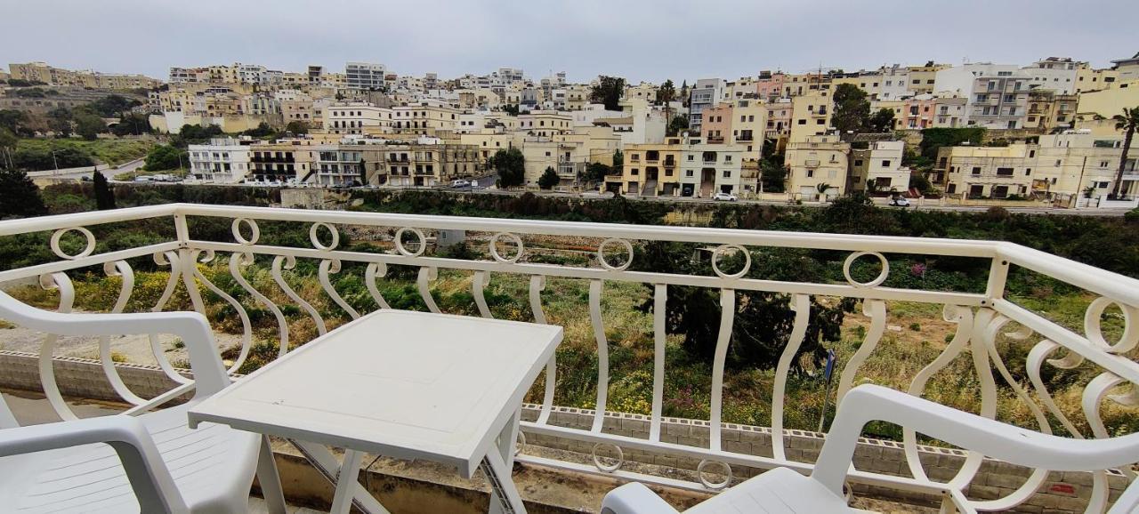 Villa Arjuza - Private Self Catering Bedrooms With Bathroom Is-Swieqi Екстер'єр фото